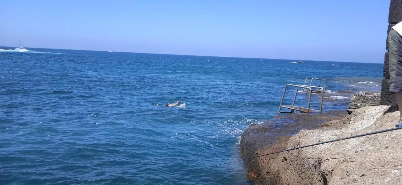 Spacious Apartment Just Few Steps Of The Ocean In La Caleta Costa Adeje